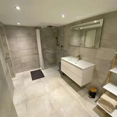Pensionat Alexander With Private Indoor Parking 3*